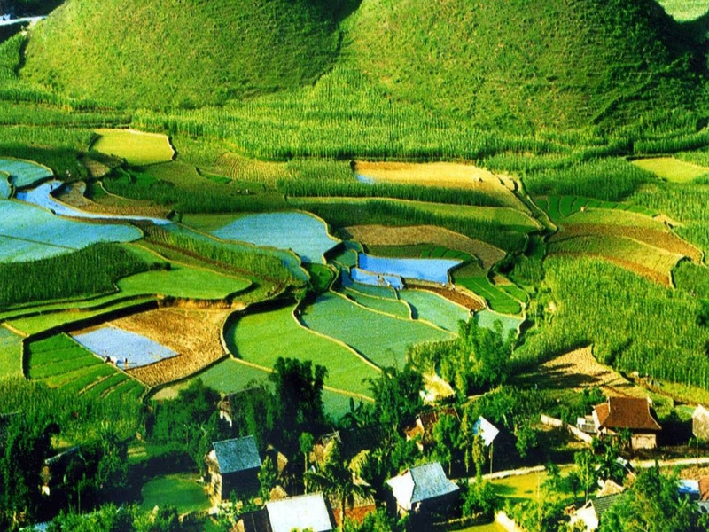 Hà Nội - Tràng An - Bái Đính - Hạ Long - Yên Tử - Sapa